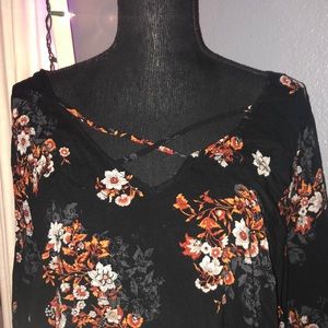 Torrid floral tunic size 2